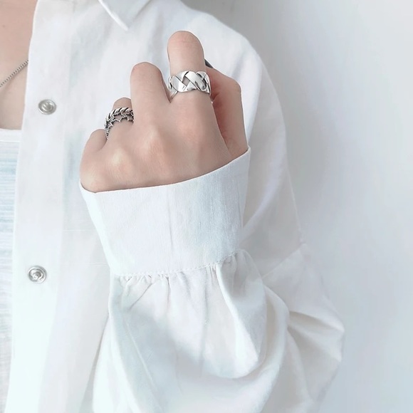 Silver ring - Picture 5 of 5